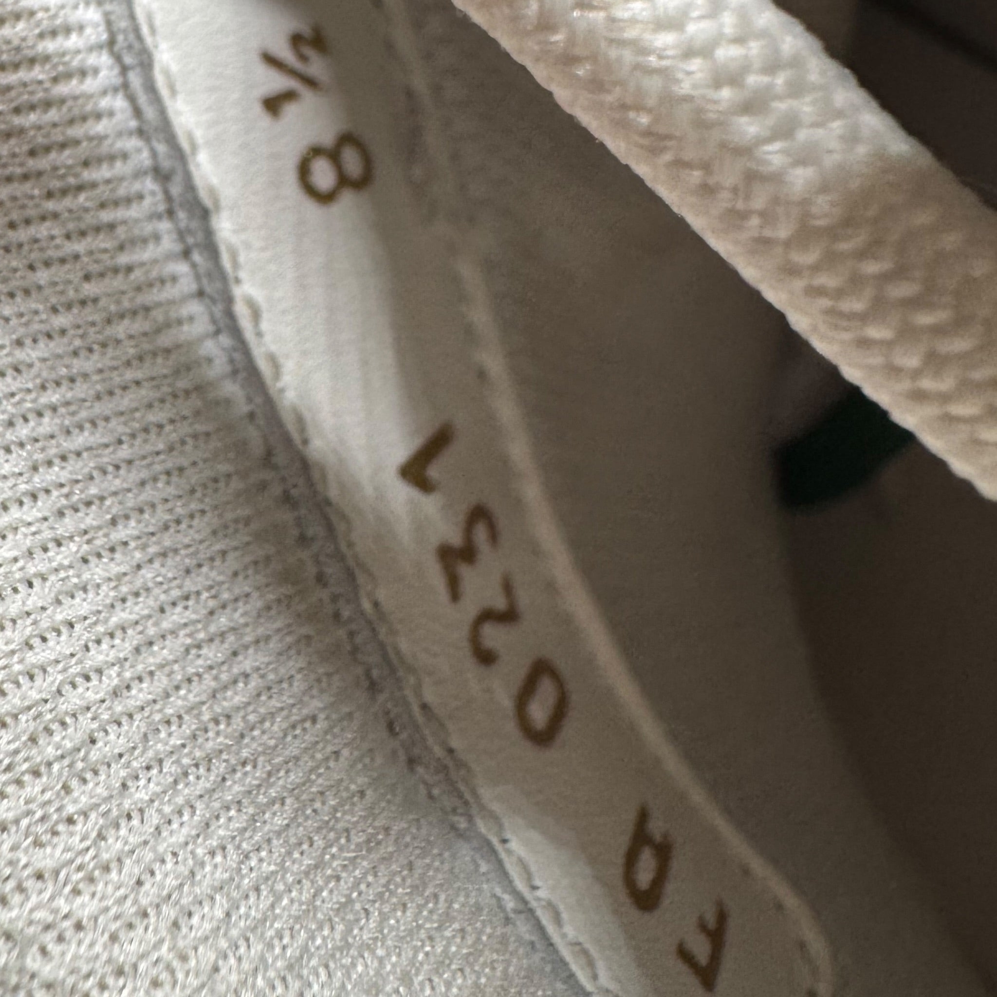 Louis Vuitton Sneakers (43EU)