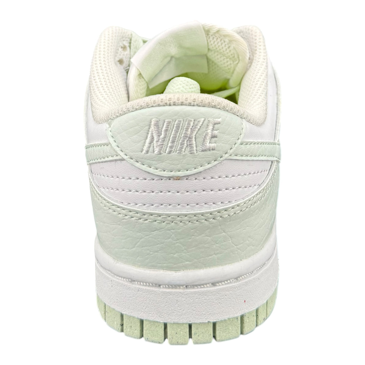 Dunk Low Next Nature Barely green DS (36EU)