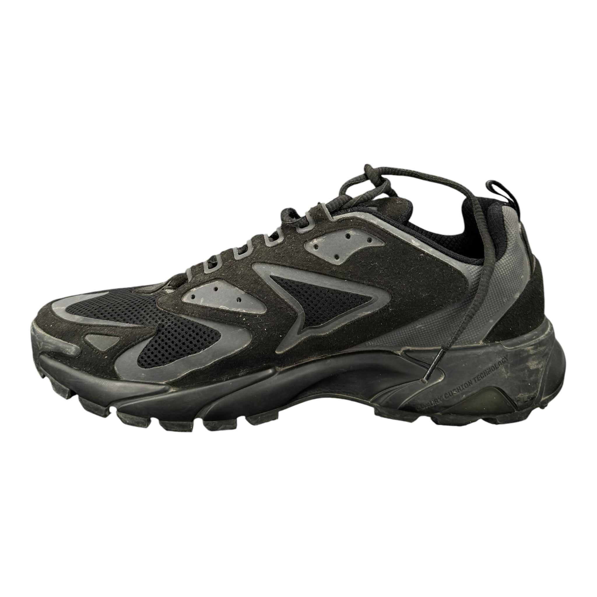 Louis Vuitton Tactic Runner (45)