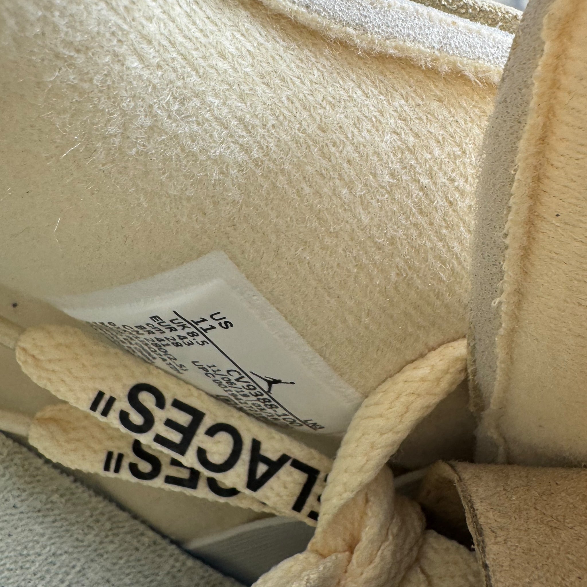 Jordan 4 off white SAIL(43EU)