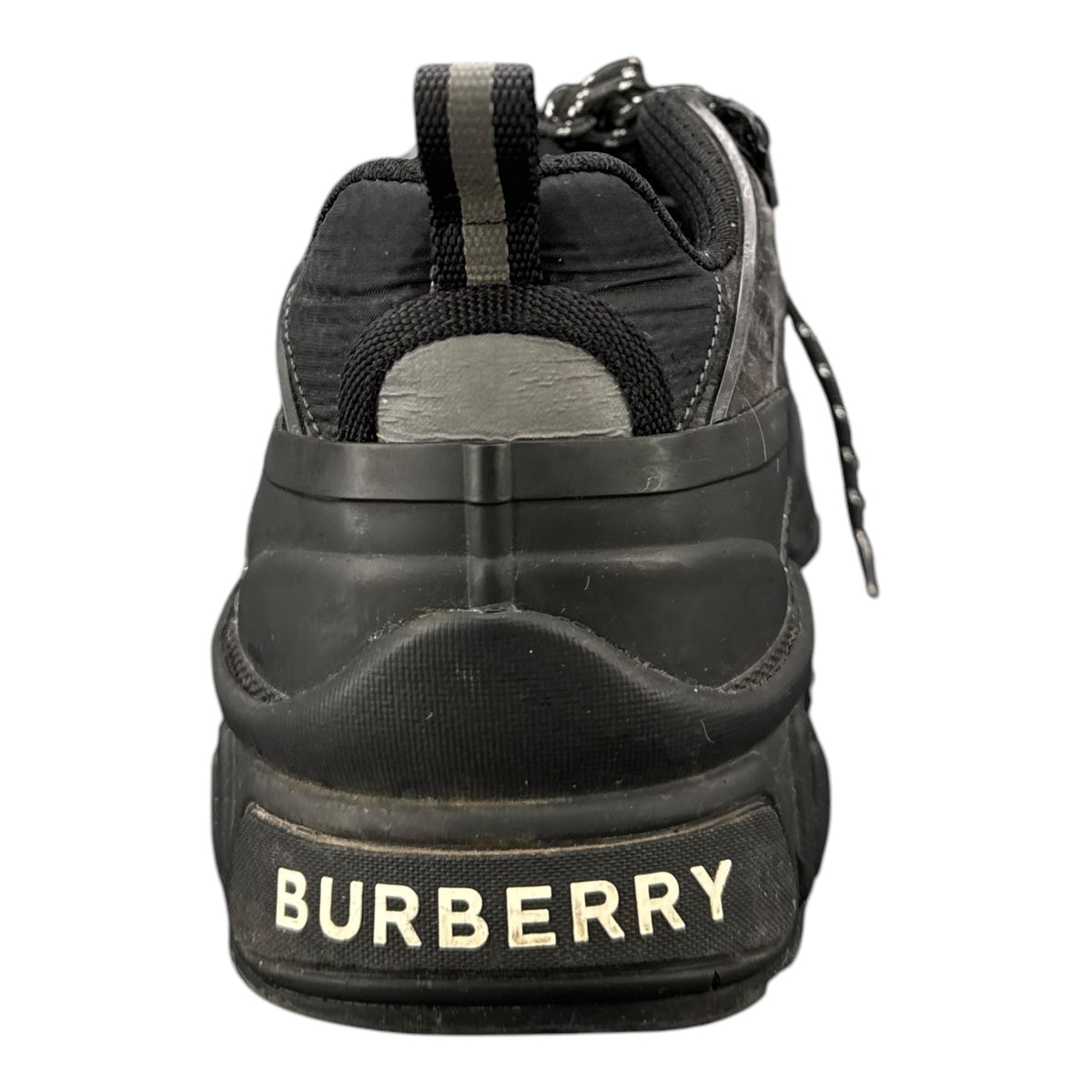 Burberry Arthur Black (46EU)