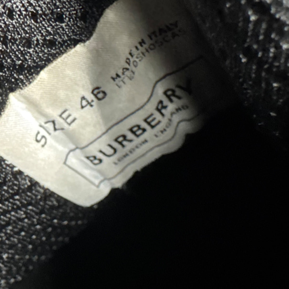 Burberry Arthur Black (46EU)