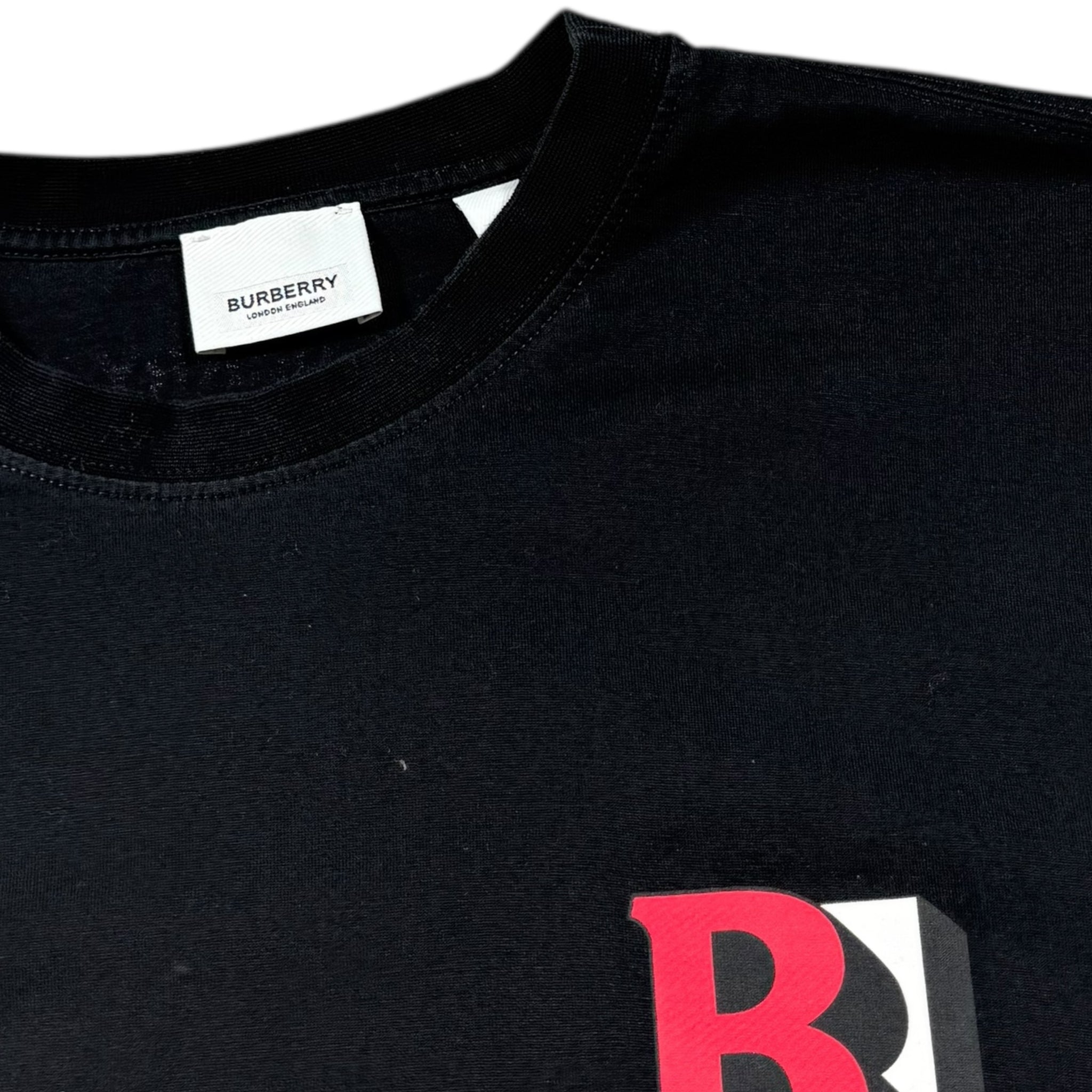 Burberry T-shirt (M)