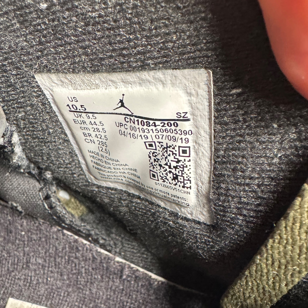 Jordan 6 Travis Scott Médium Olive (44.5EU)
