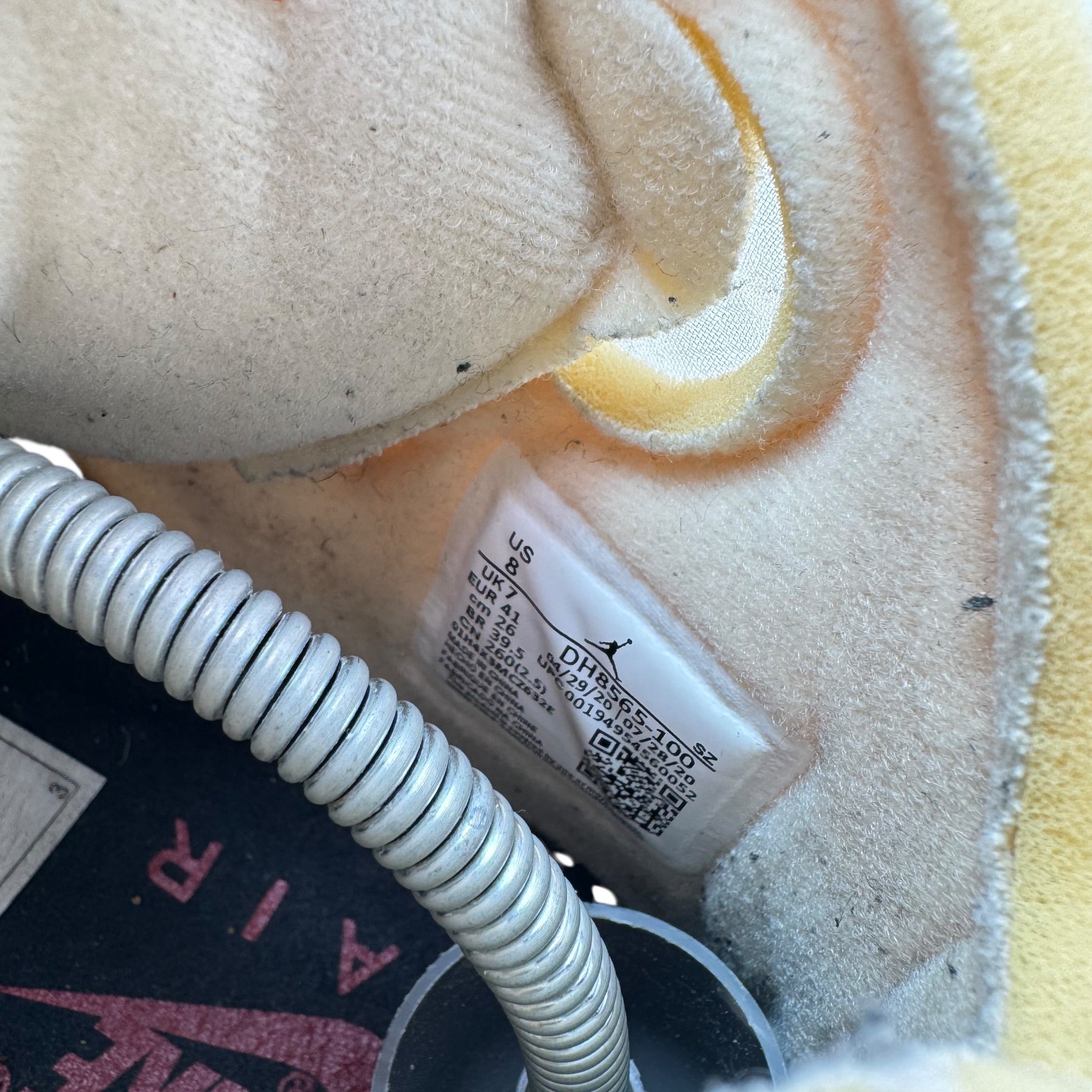 Jordan 5 Off-White Sail (41EU)