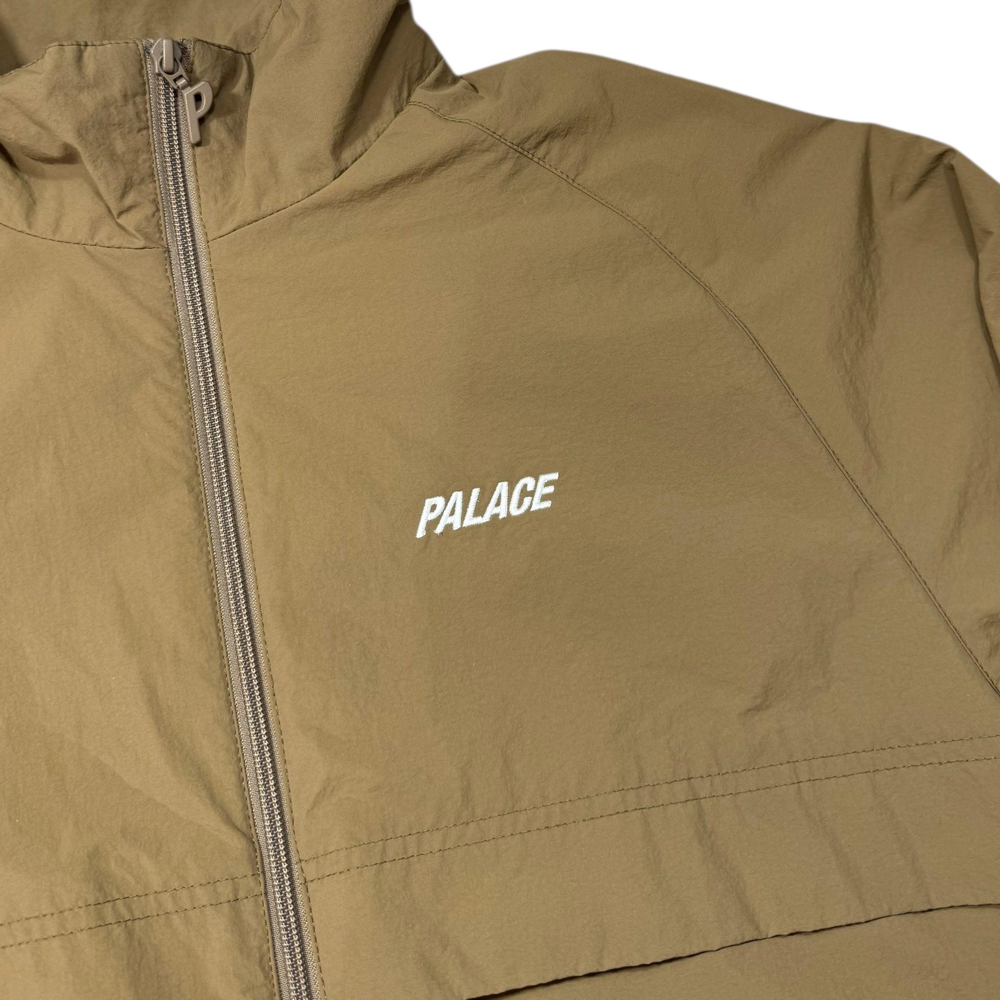 Veste Palace (M)
