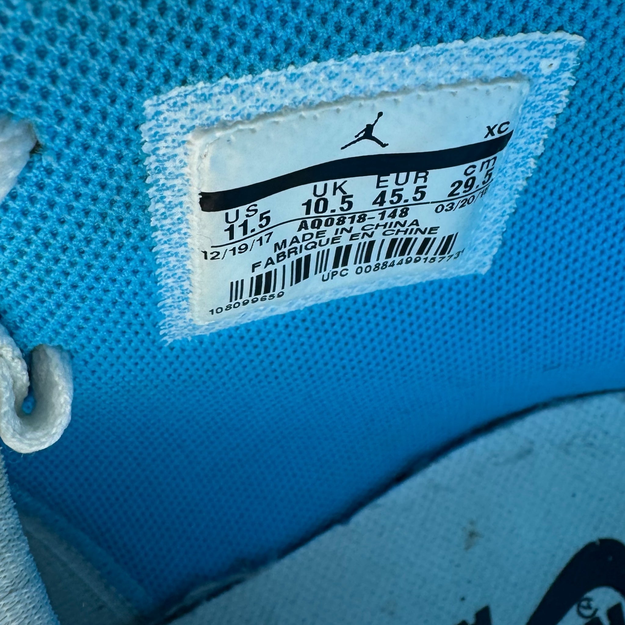 Jordan One Off-White UNC (45.5EU)