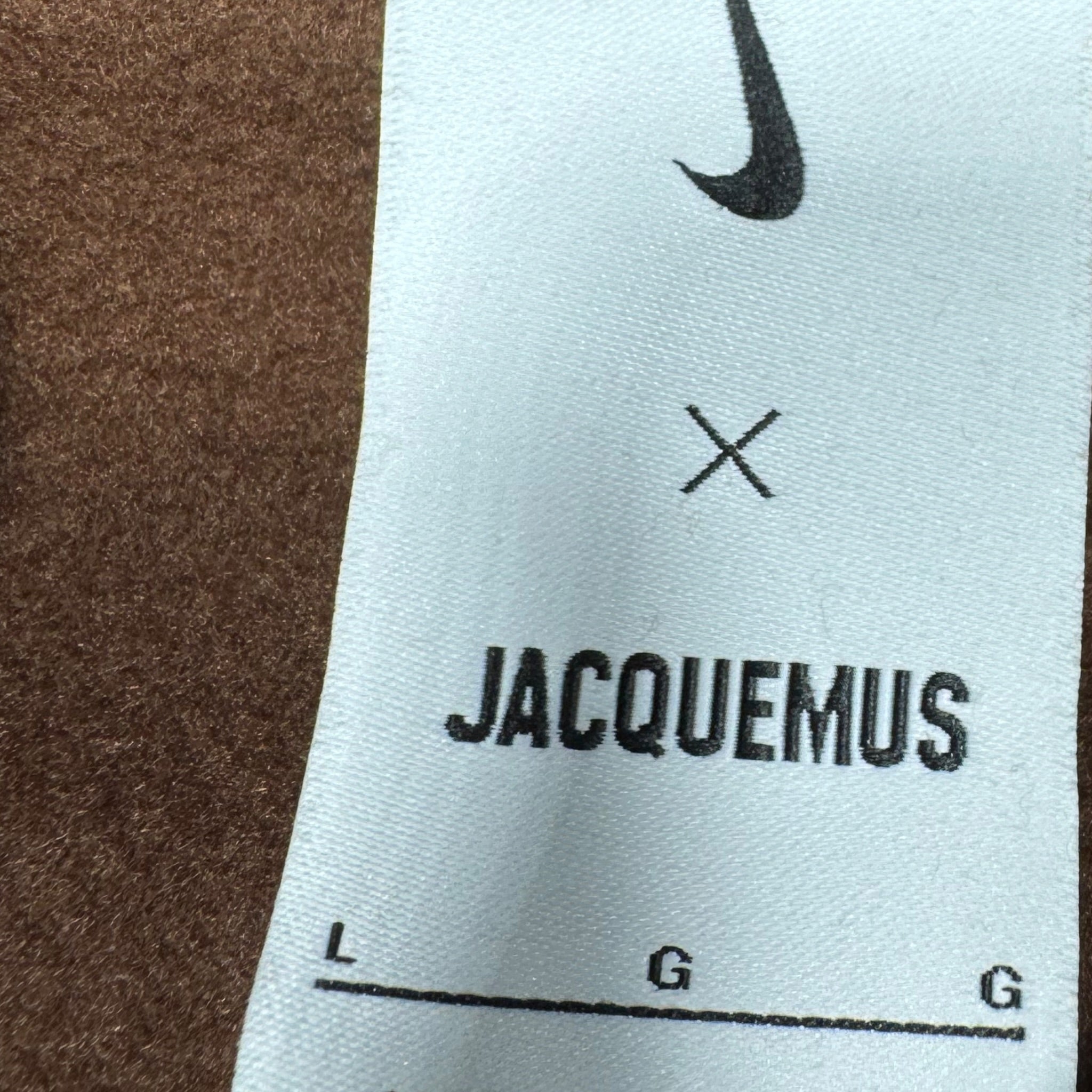 Sweat Jacquemus x Nike Neuf (L)