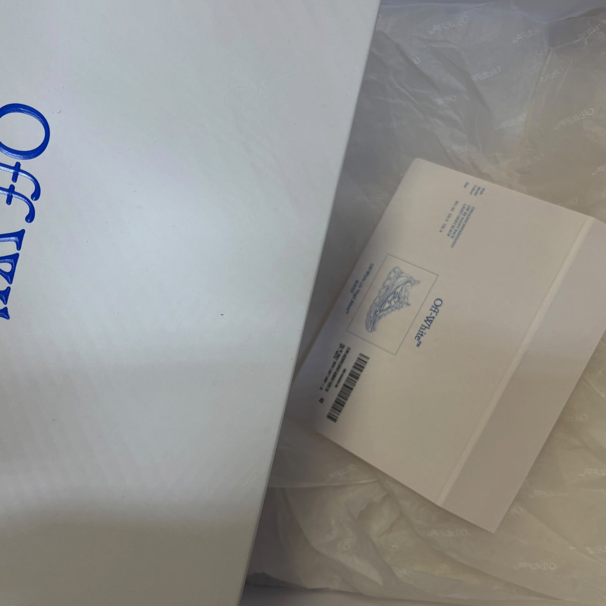 Off-White Be right Back (42EU)