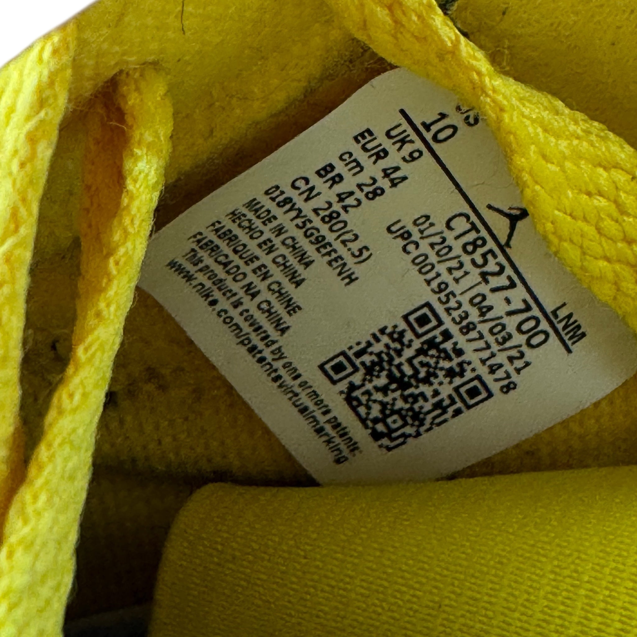 Jordan 4 Lightning (44EU)