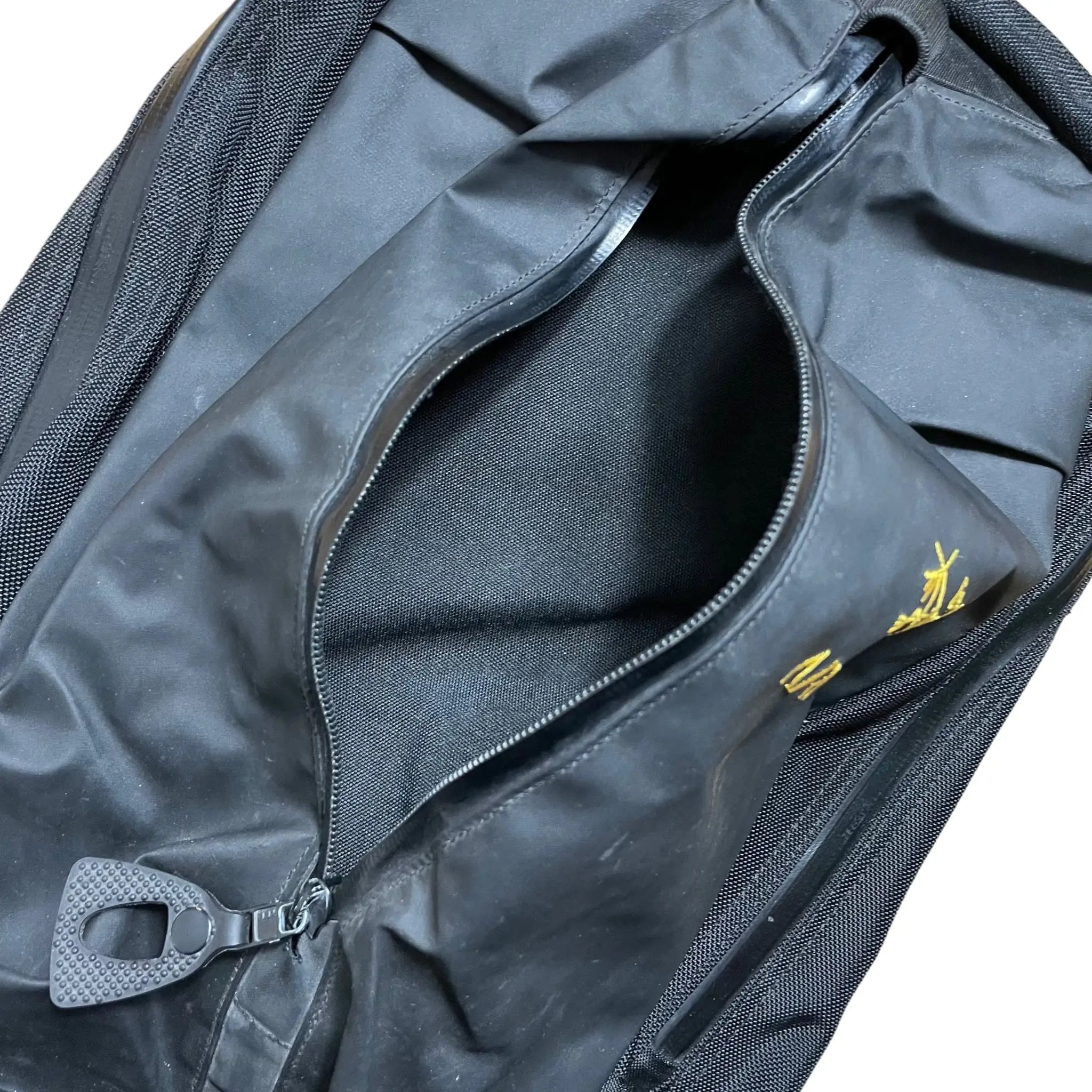 Vintage Arc'teryx Arro 22 bag