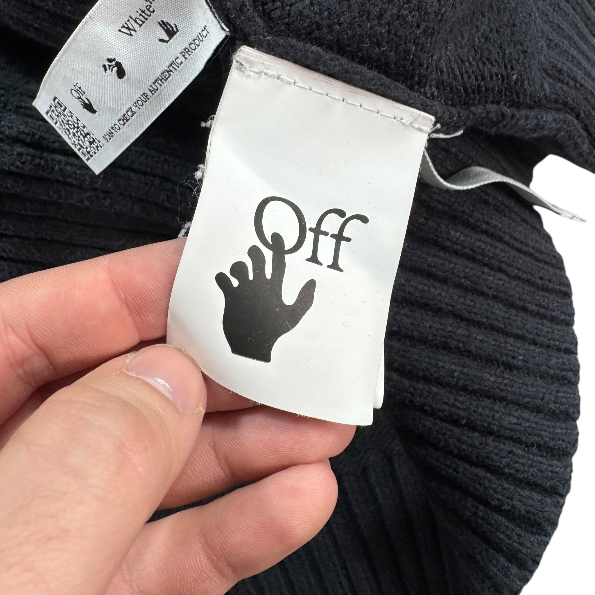 Pull Off White (M)