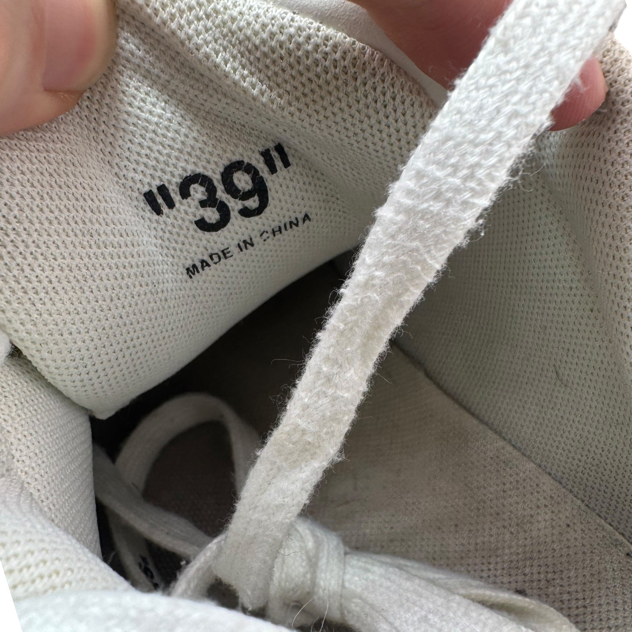 Off-White Out Off Office (39EU)