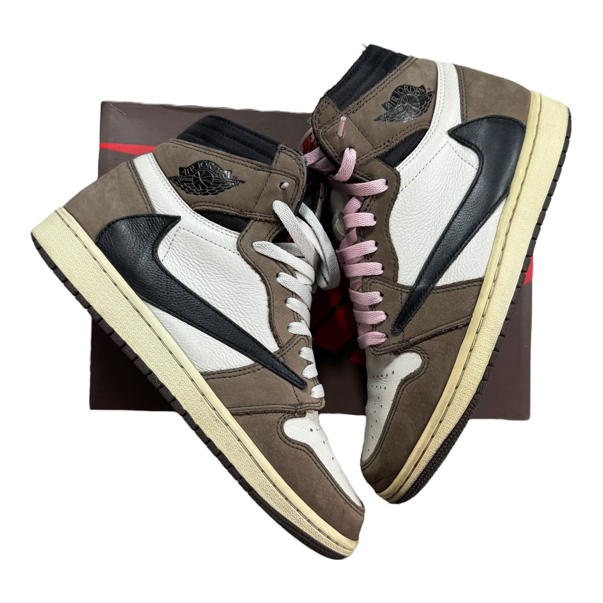 Jordan one Travis Mocha (43EU)