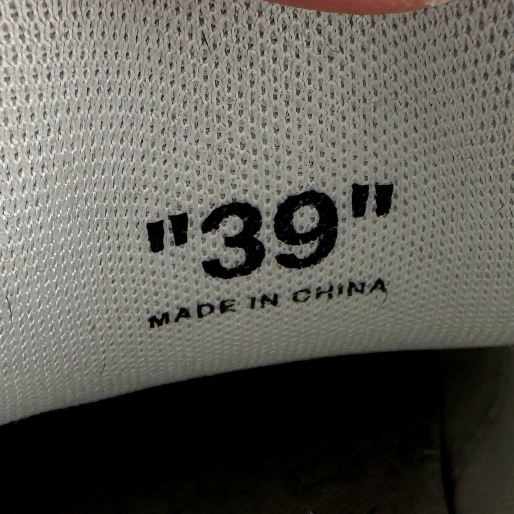 Off-White Out Off Office (39EU)