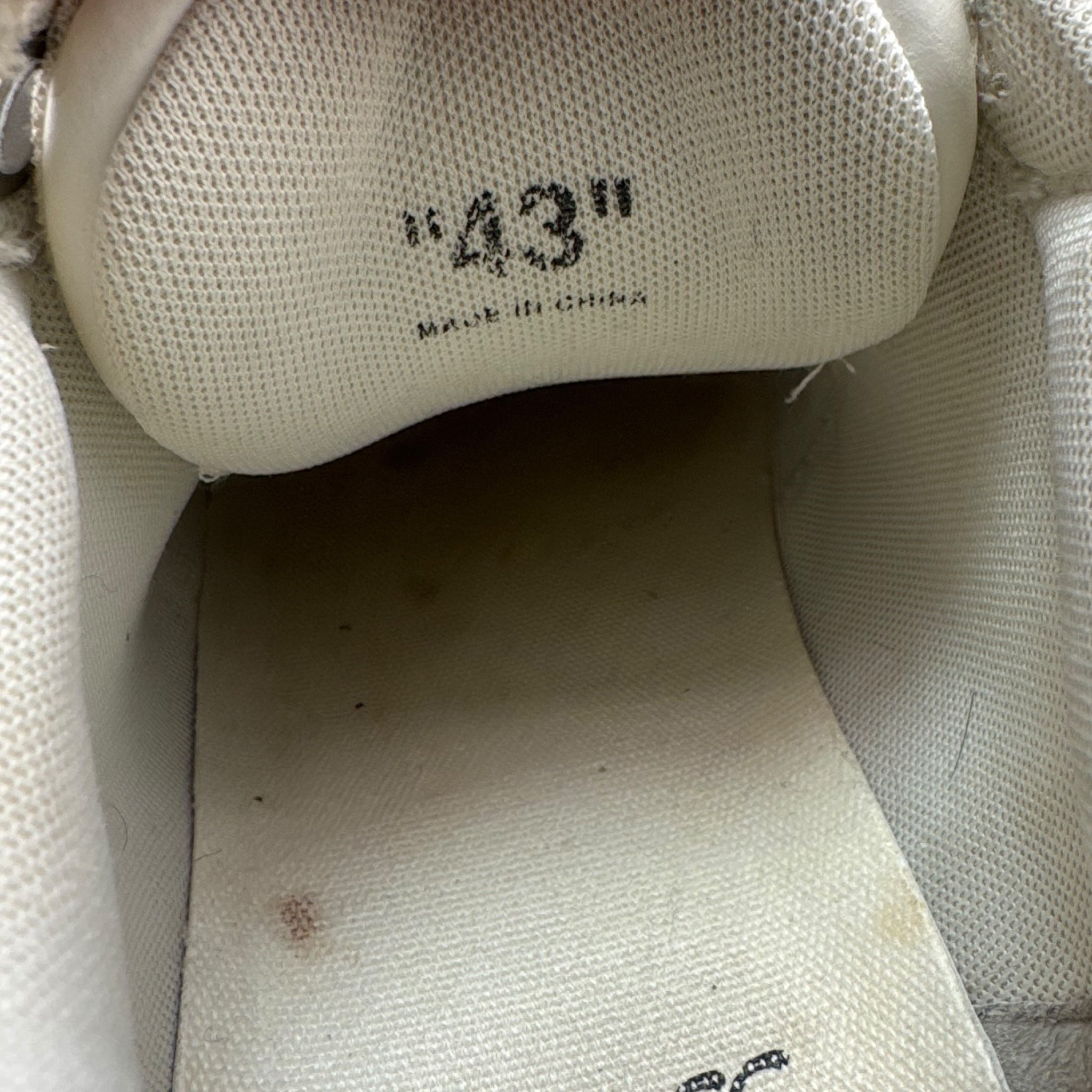 Off-White Out Off Office (43EU)