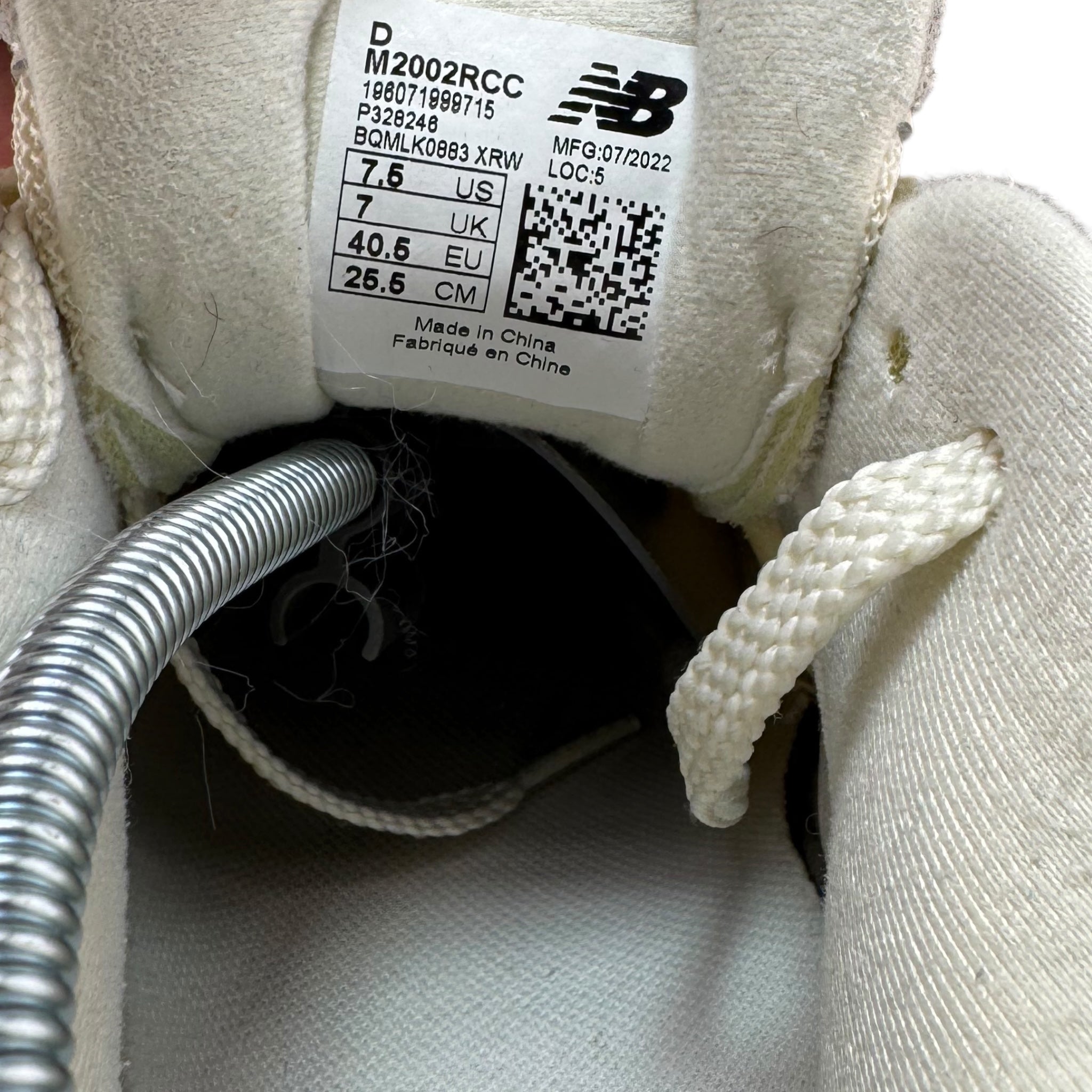 New Balance 2002r (40.5EU)