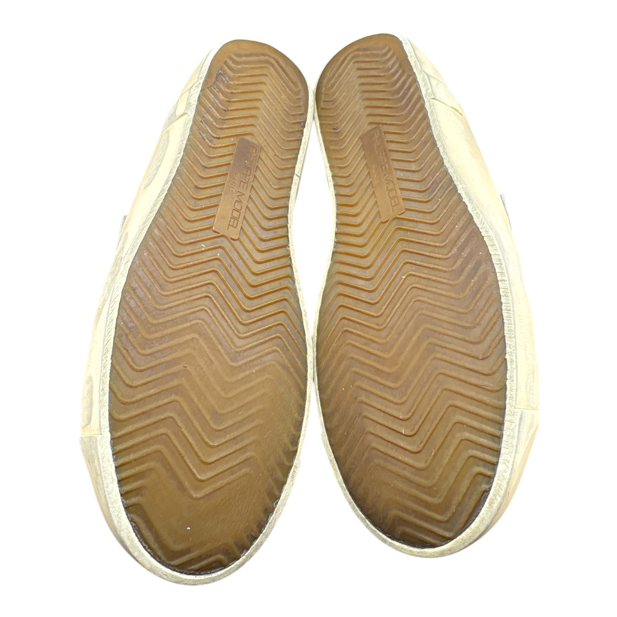 Philipe Model (38EU)