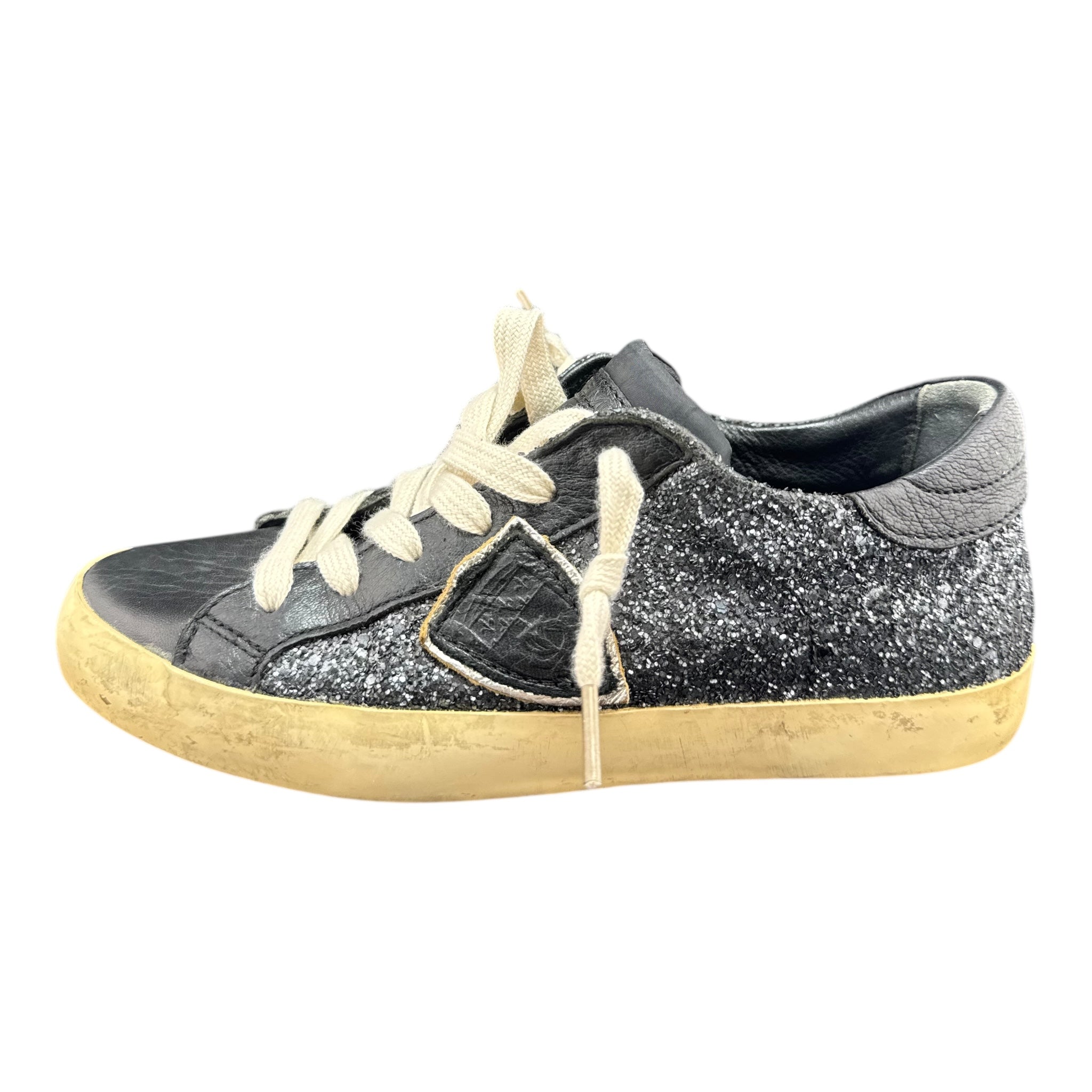 Philipe Model (37EU)