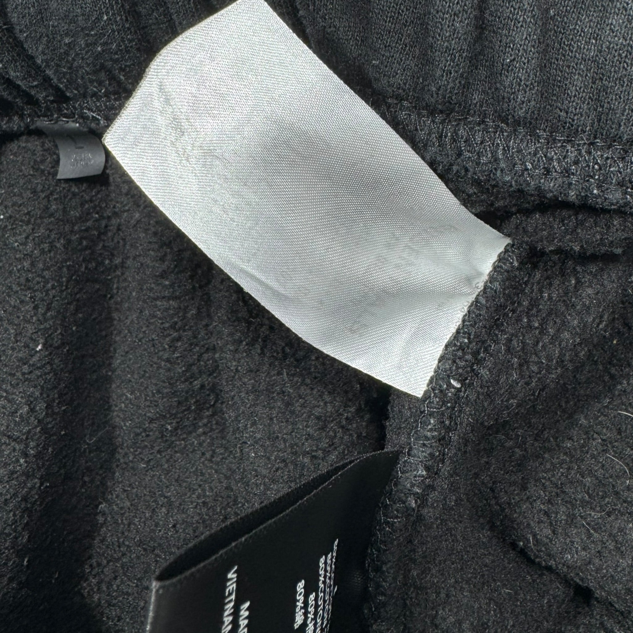 Short Essentials (L)