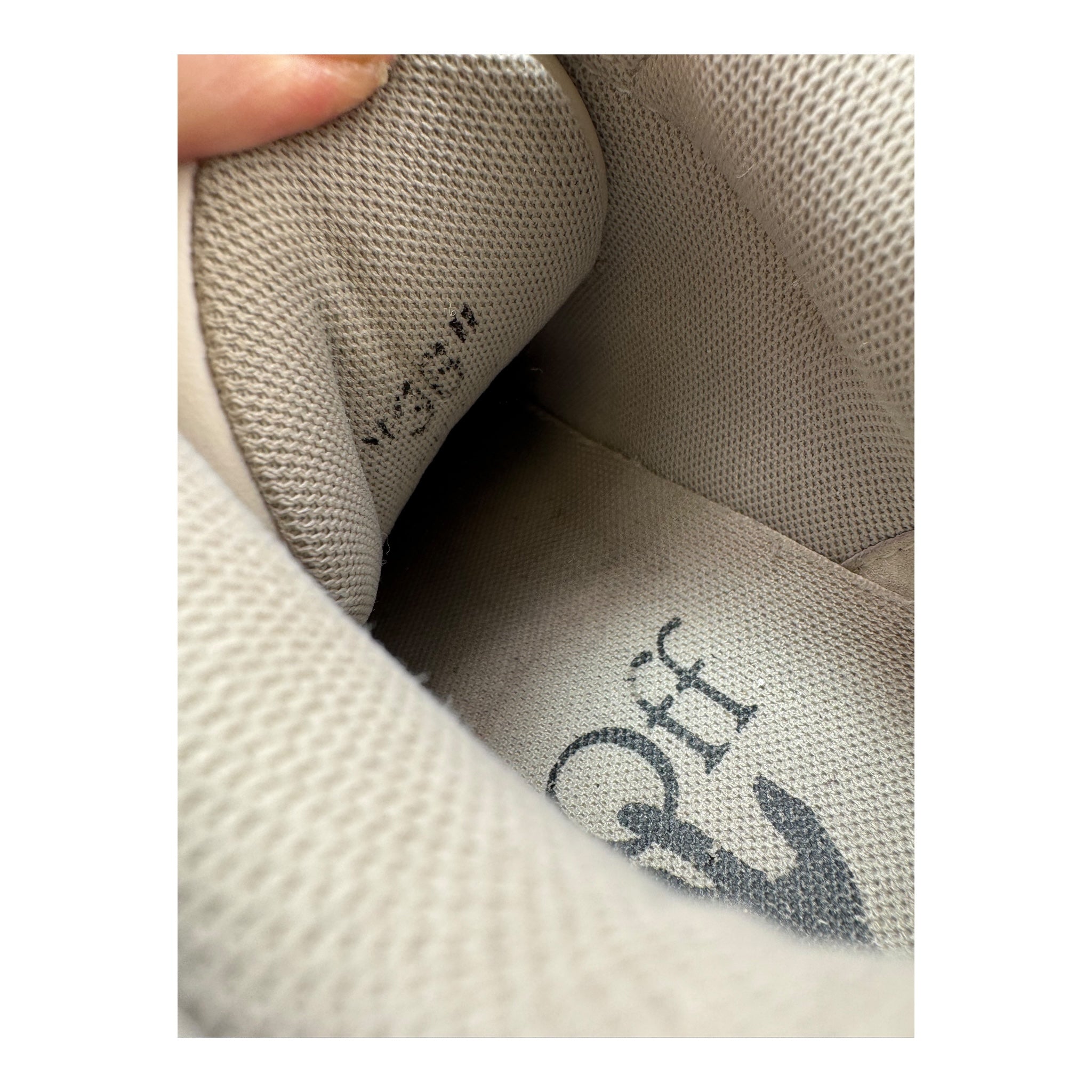 Off-White Out Off Office (36EU)