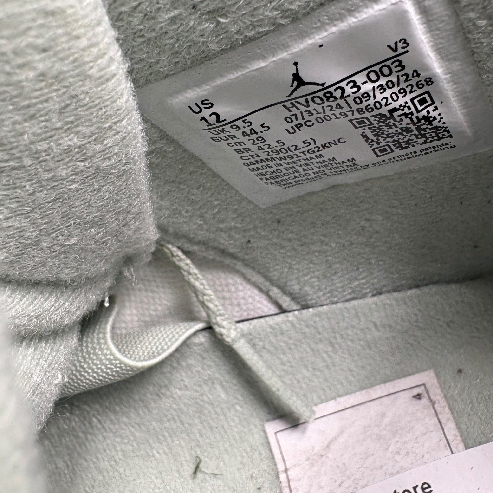 Jordan 4 Seafoam (44.5EU)
