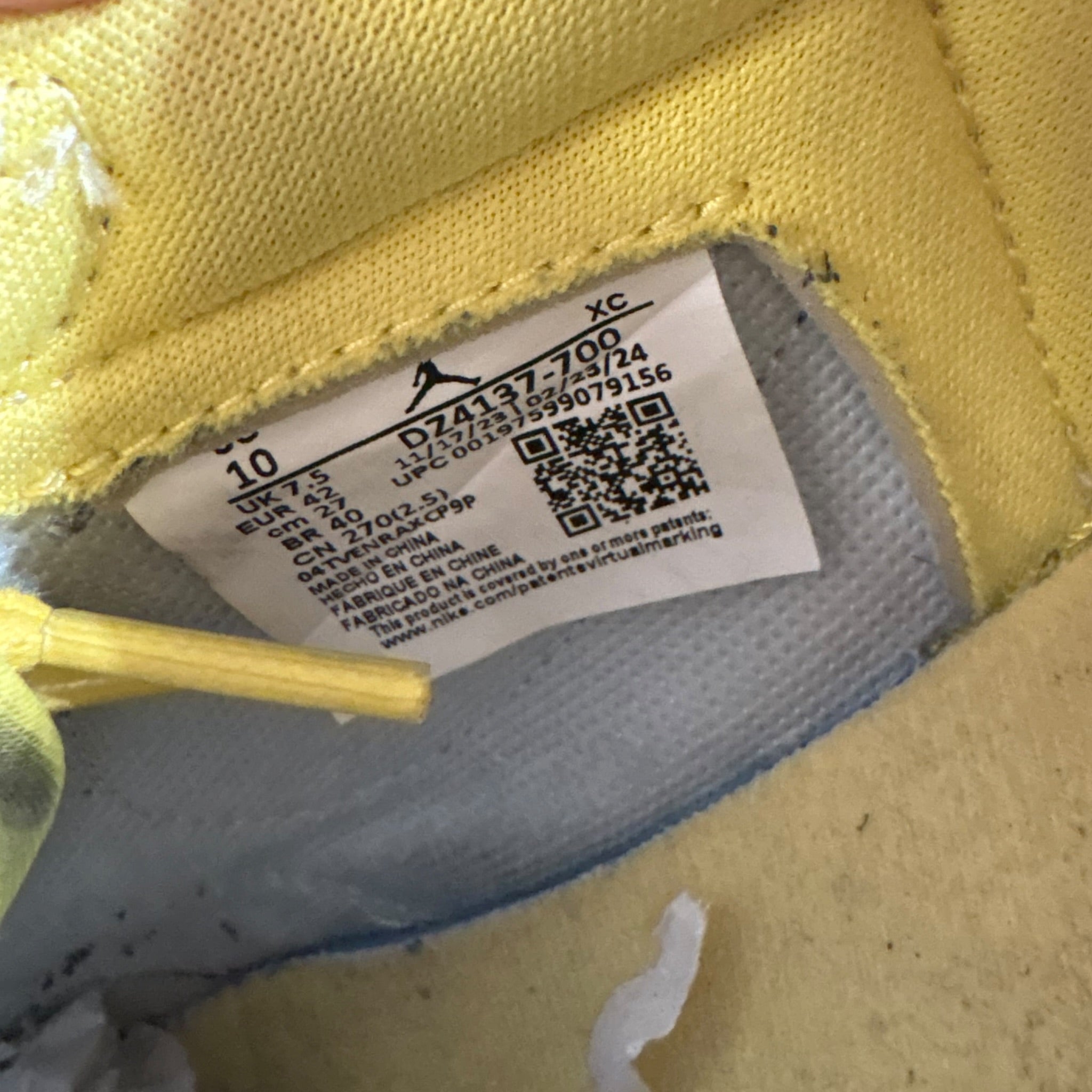 Jordan One Low Travis Scott Canary (42EU)