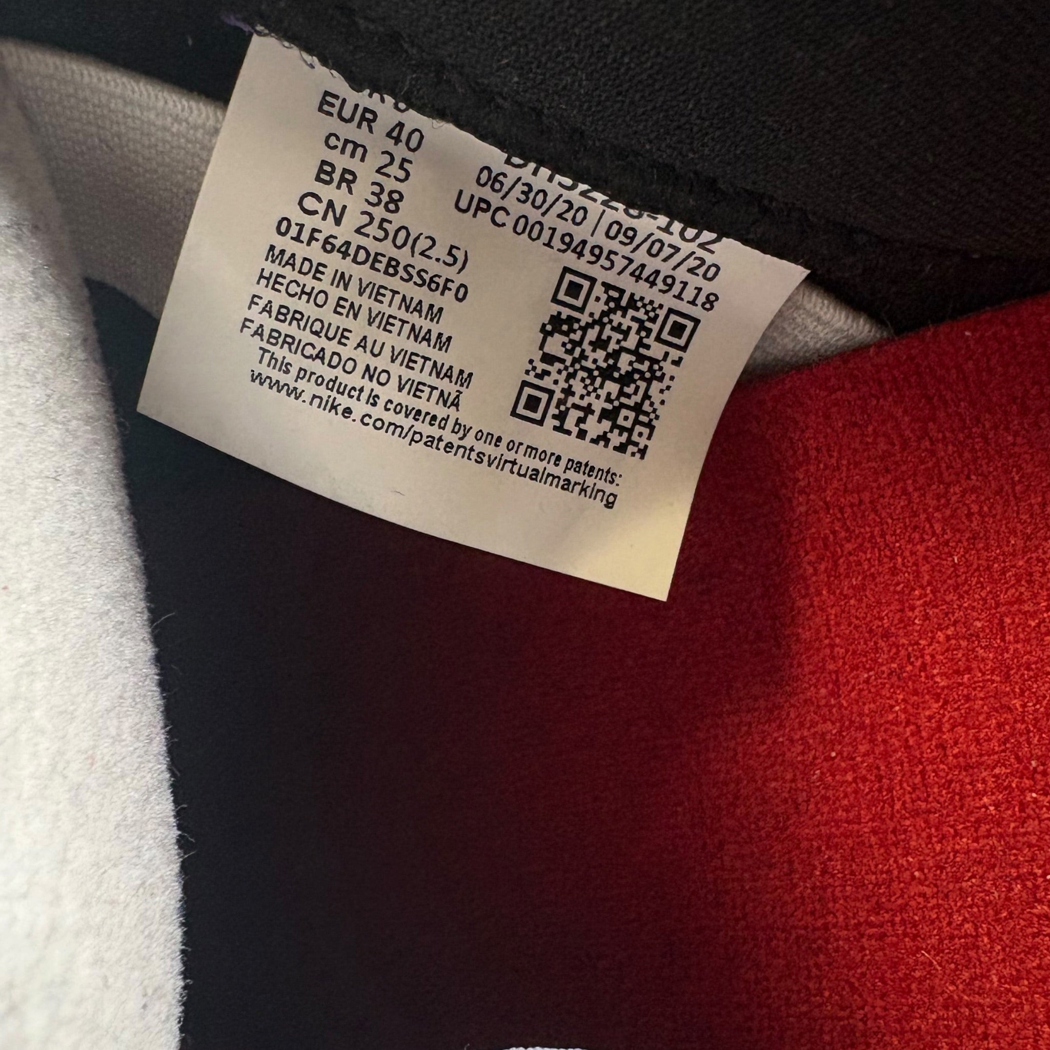 Dunk SB Low Supreme Black Star (40EU)