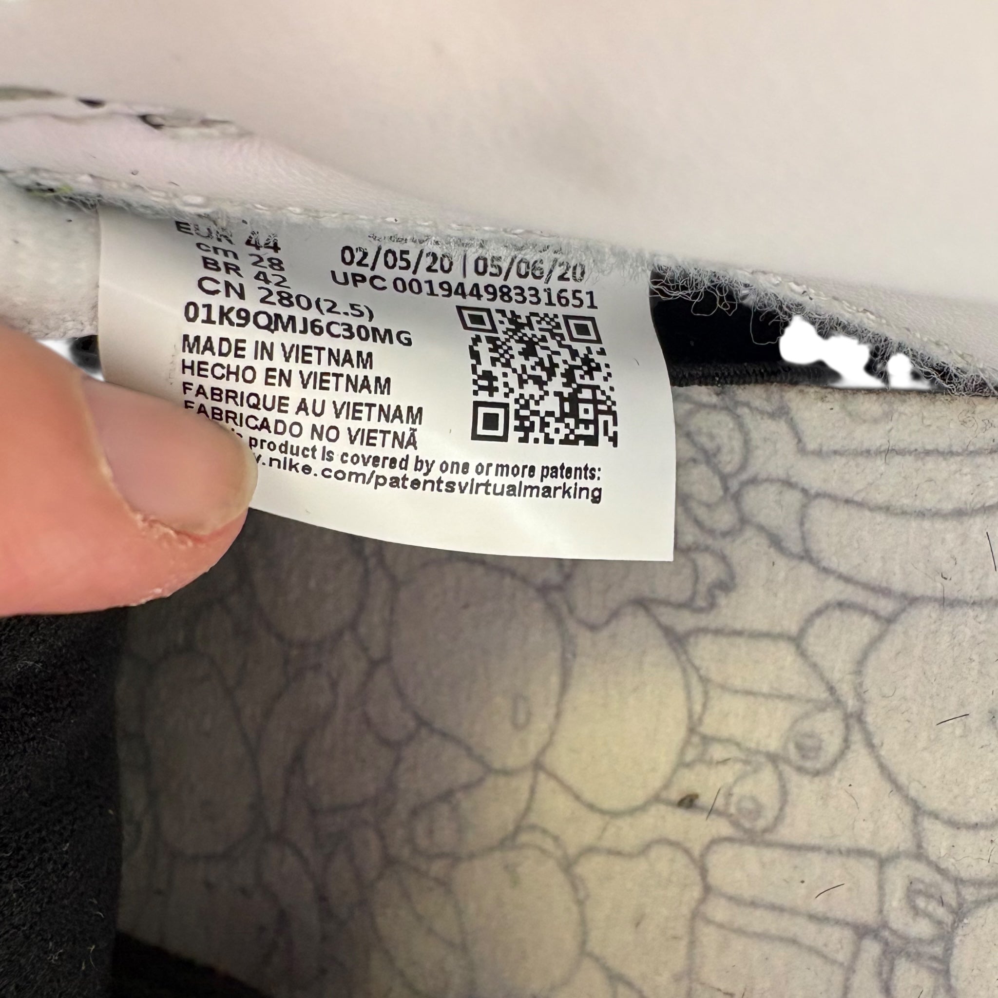 Dunk SB Medicom (44EU)