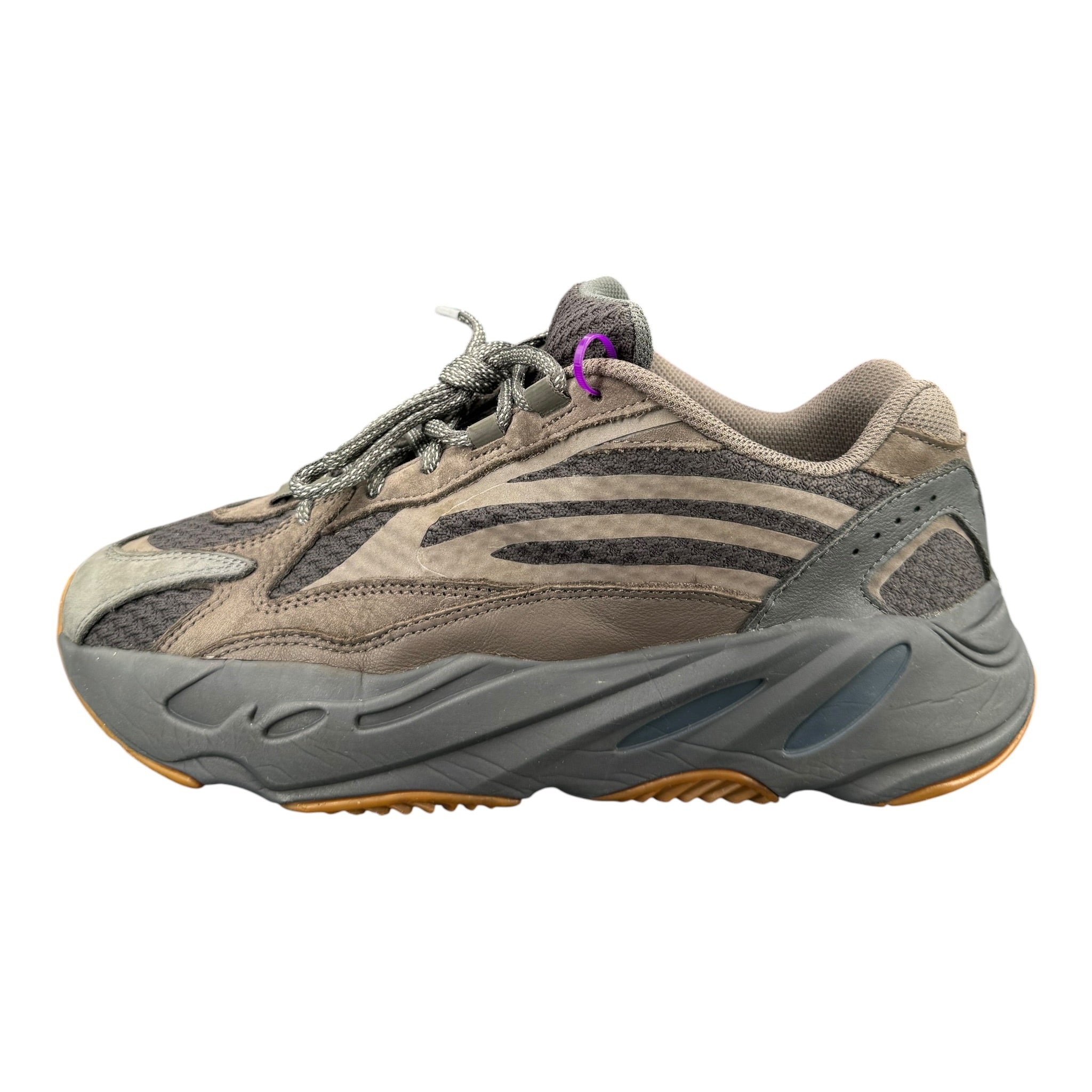 Yeezy boost 700 (42EU)