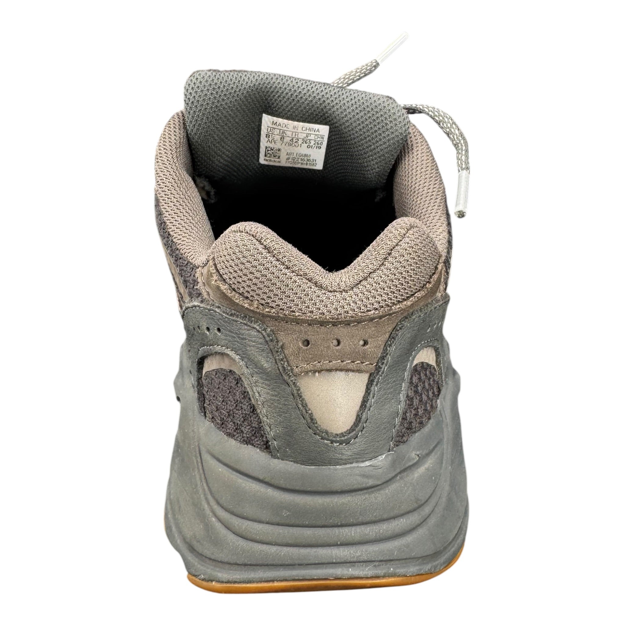 Yeezy boost 700 (42EU)