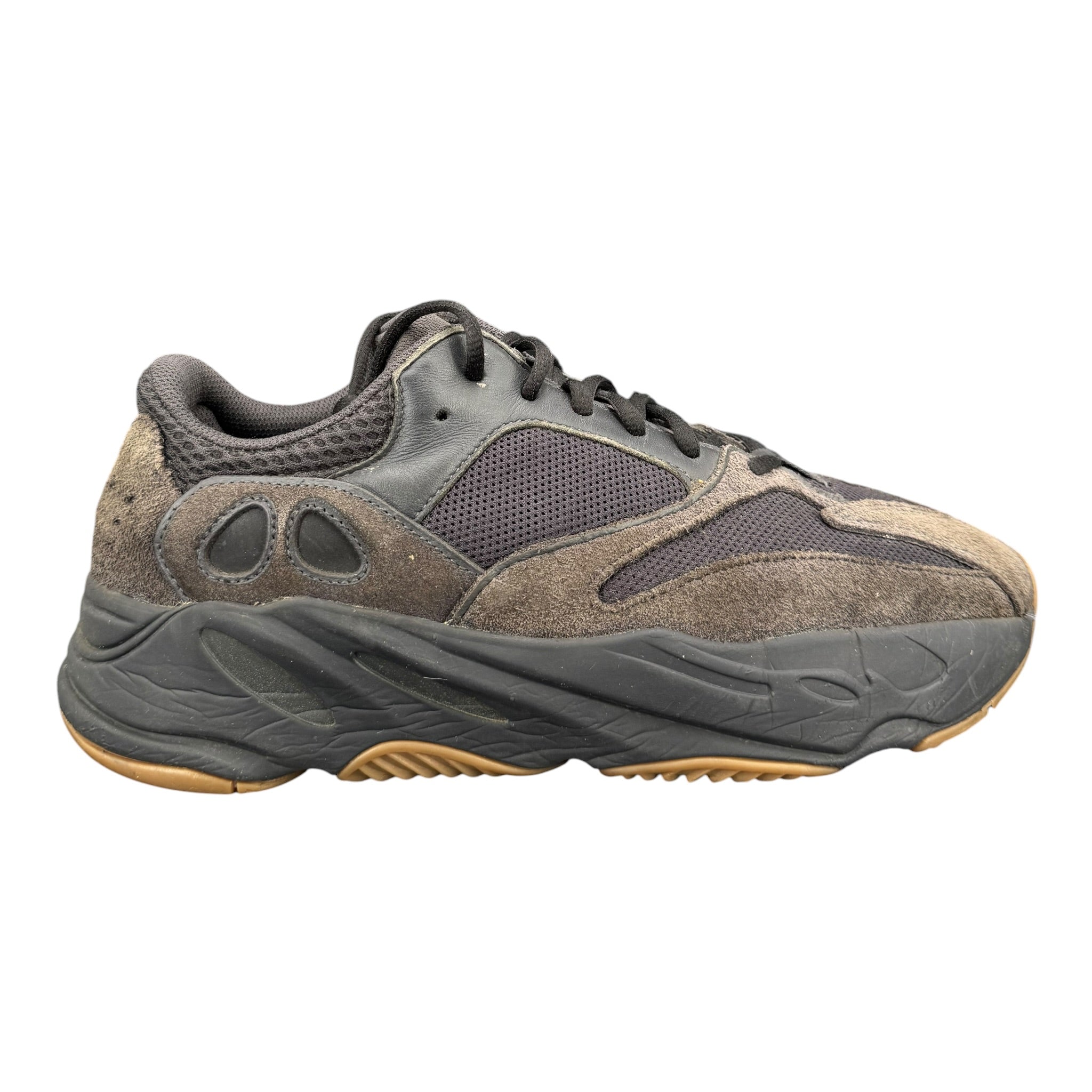 Yeezy boost 700 (44EU)
