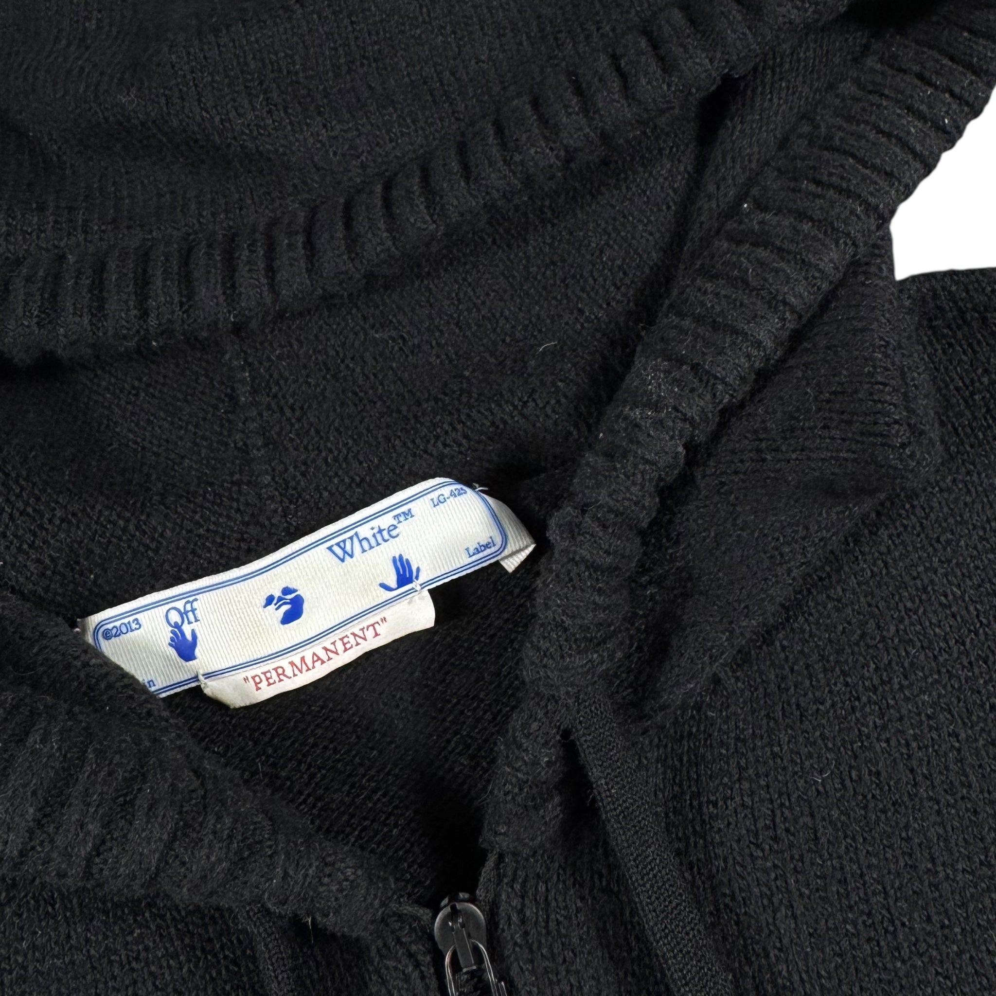 Pull Off White (M)