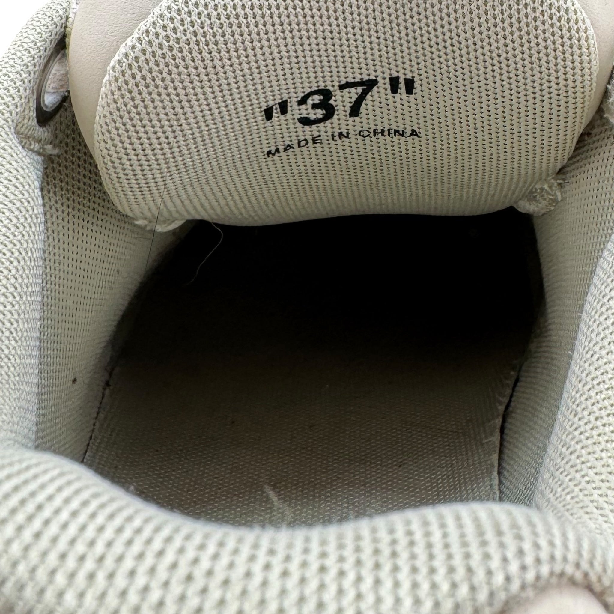 Off-White Out Off Office (37EU)