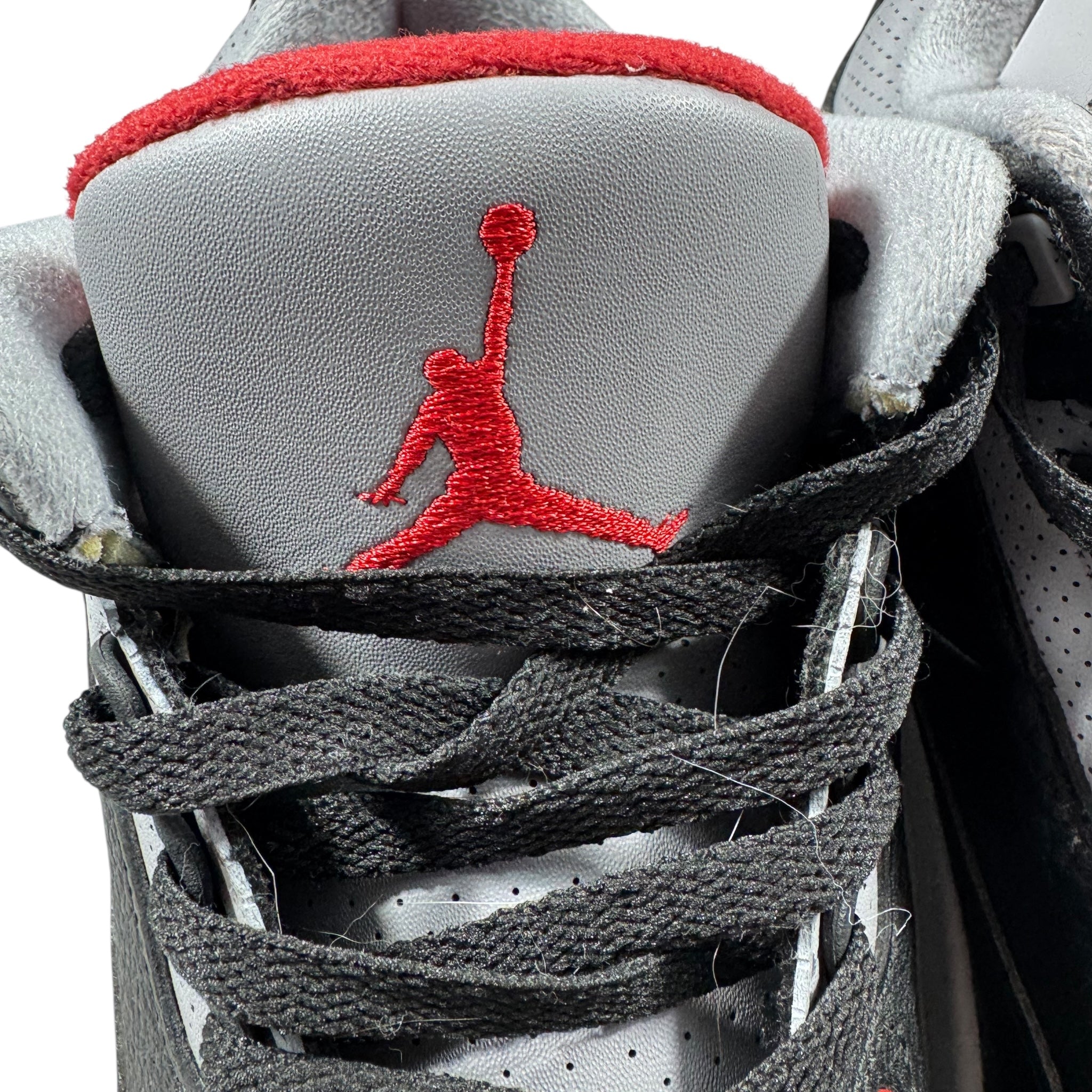 Jordan 3 (42EU)