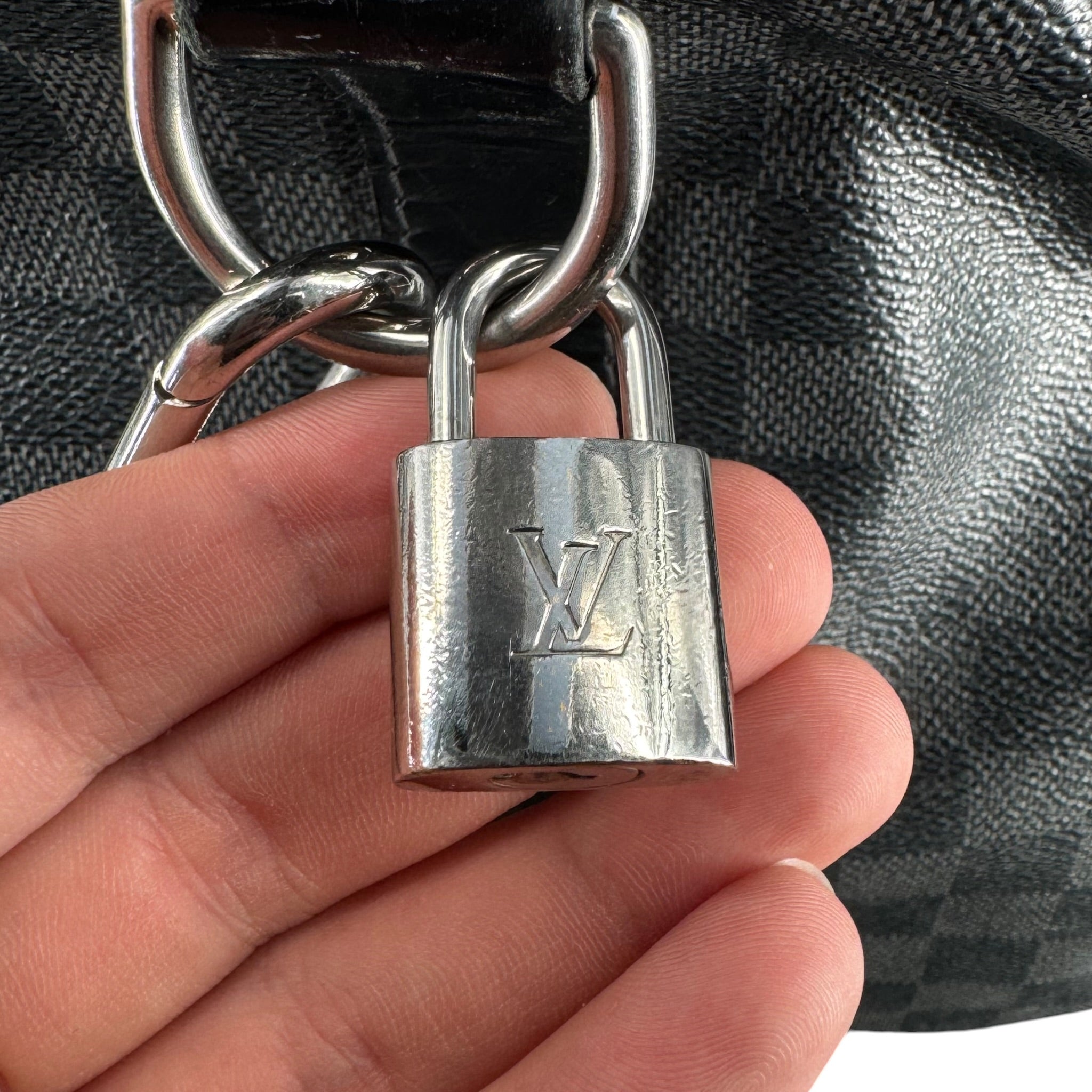 Keepal Damiers Noir Louis Vuitton (45)