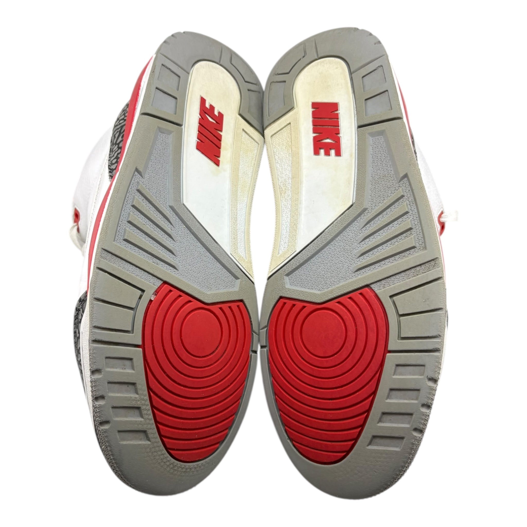 Jordan 3 Fire Red (44EU)